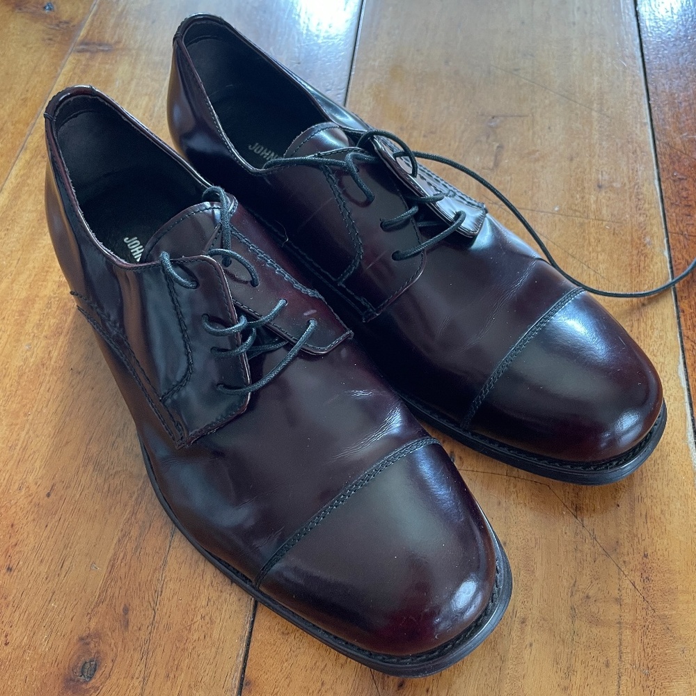 Johnston & Murphy Leather Oxford Dress Shoes